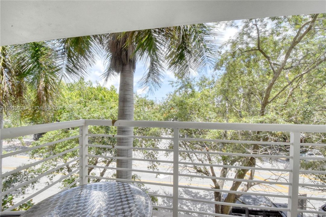For Rent: $6,200 (2 beds, 2 baths, 1166 Square Feet)