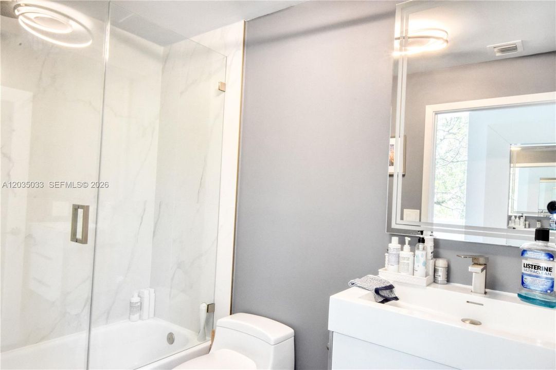 For Rent: $6,200 (2 beds, 2 baths, 1166 Square Feet)