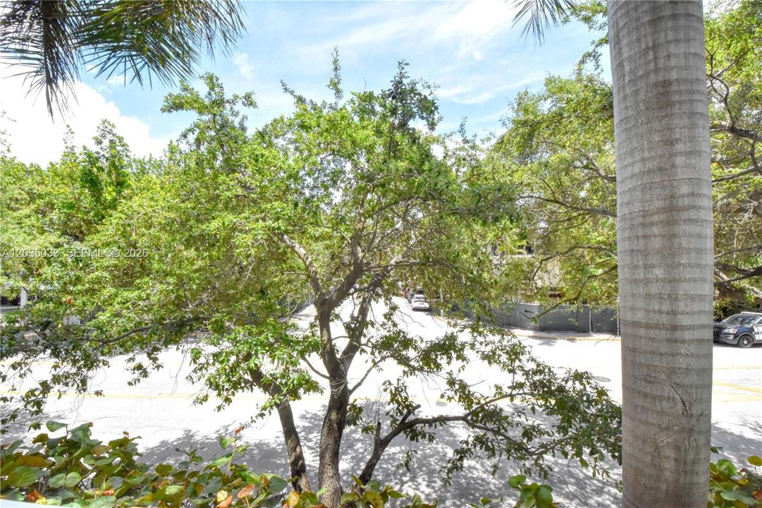 For Rent: $6,200 (2 beds, 2 baths, 1166 Square Feet)