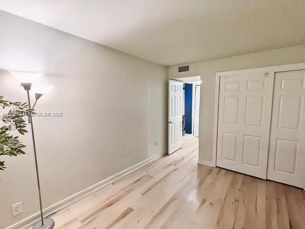 For Rent: $3,500 (2 beds, 2 baths, 1100 Square Feet)
