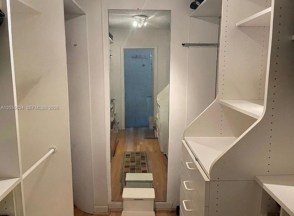For Rent: $3,500 (2 beds, 2 baths, 1100 Square Feet)
