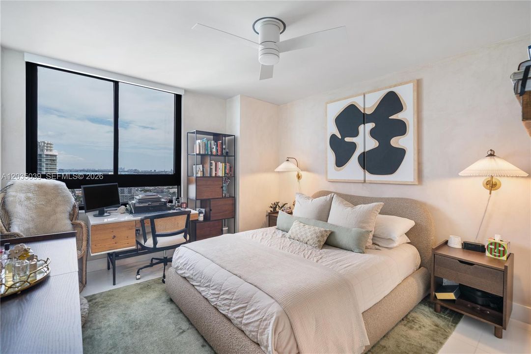 For Sale: $1,400,000 (2 beds, 2 baths, 1262 Square Feet)