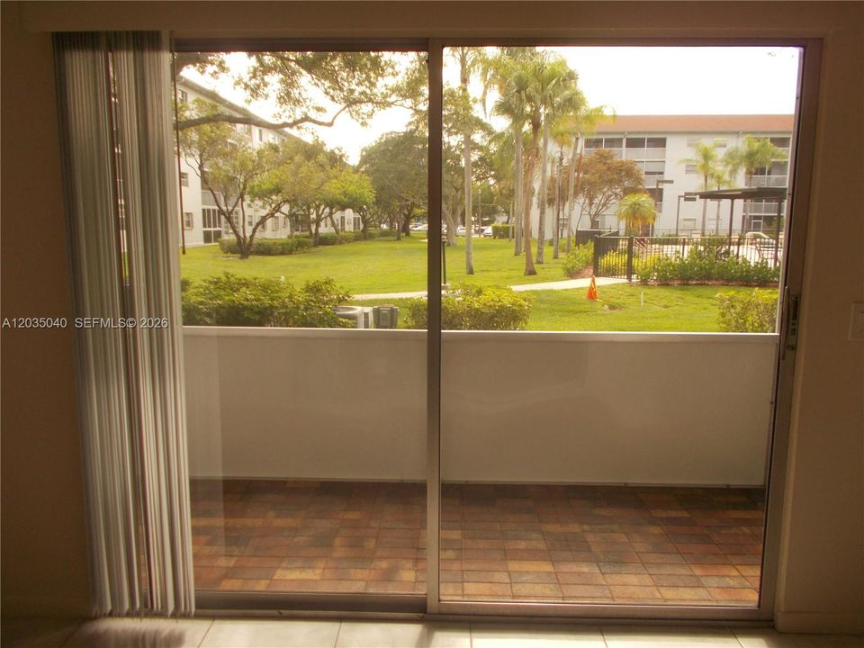 For Rent: $1,550 (0 beds, 1 baths, 514 Square Feet)