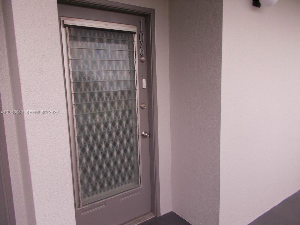 For Rent: $1,550 (0 beds, 1 baths, 514 Square Feet)