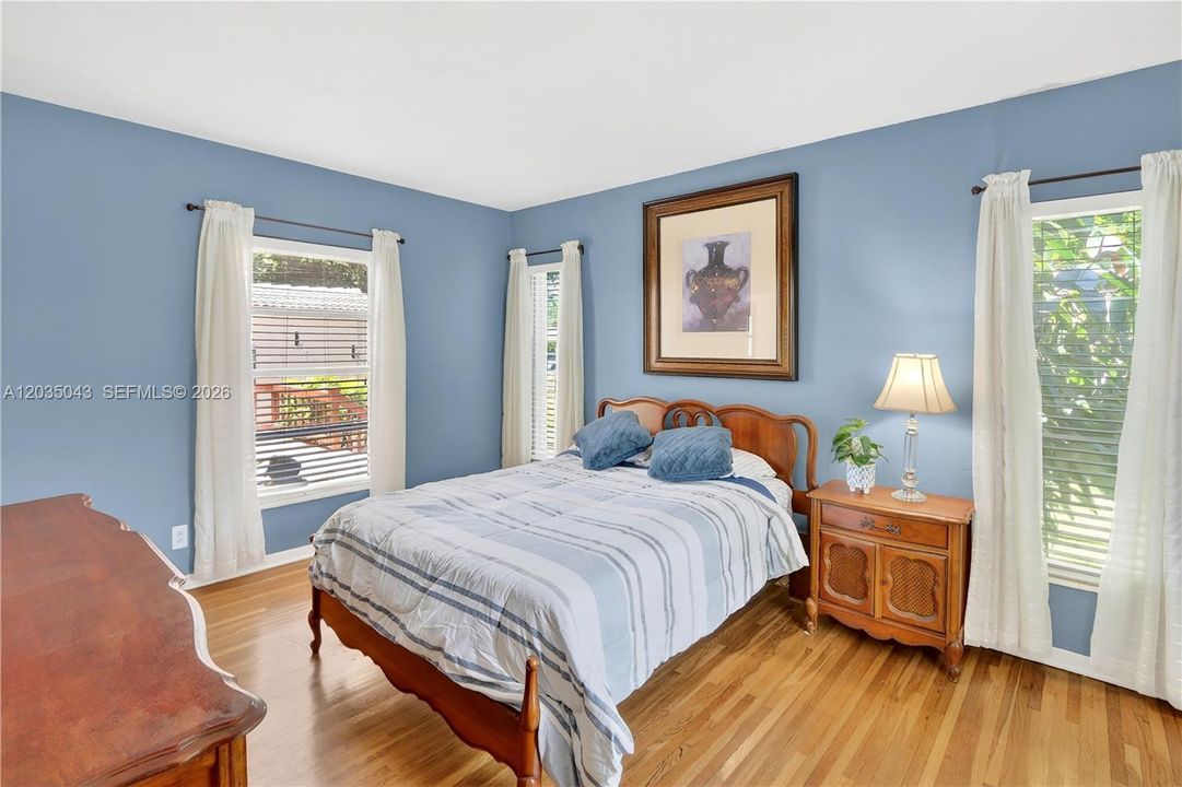 For Sale: $795,000 (2 beds, 2 baths, 1588 Square Feet)