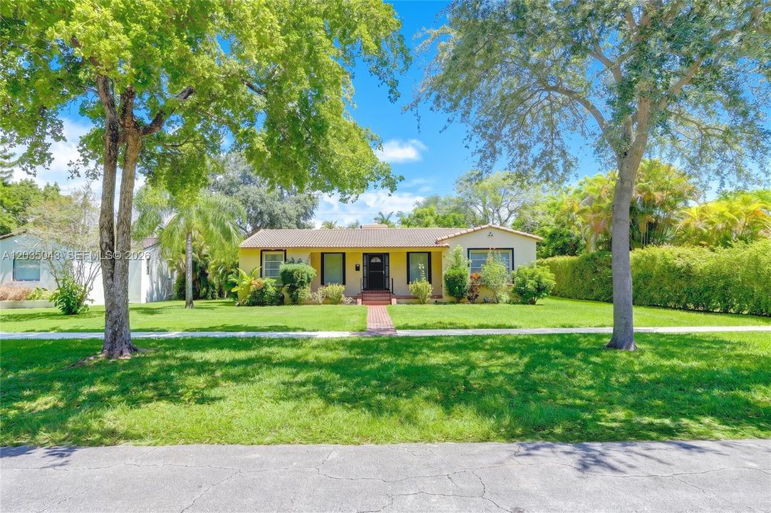 For Sale: $795,000 (2 beds, 2 baths, 1588 Square Feet)