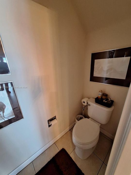 For Rent: $2,990 (3 beds, 2 baths, 1298 Square Feet)