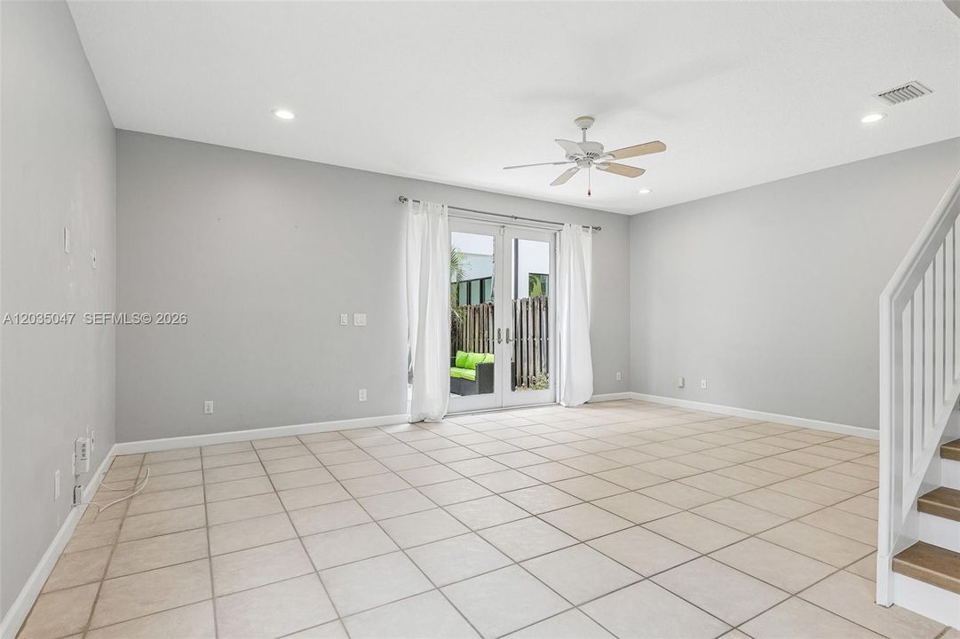 For Sale: $640,000 (3 beds, 2 baths, 1740 Square Feet)