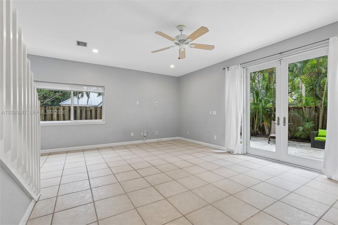 For Sale: $640,000 (3 beds, 2 baths, 1740 Square Feet)