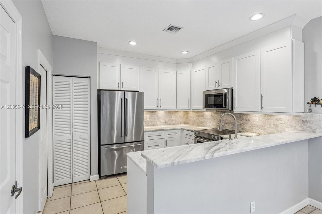 For Sale: $640,000 (3 beds, 2 baths, 1740 Square Feet)