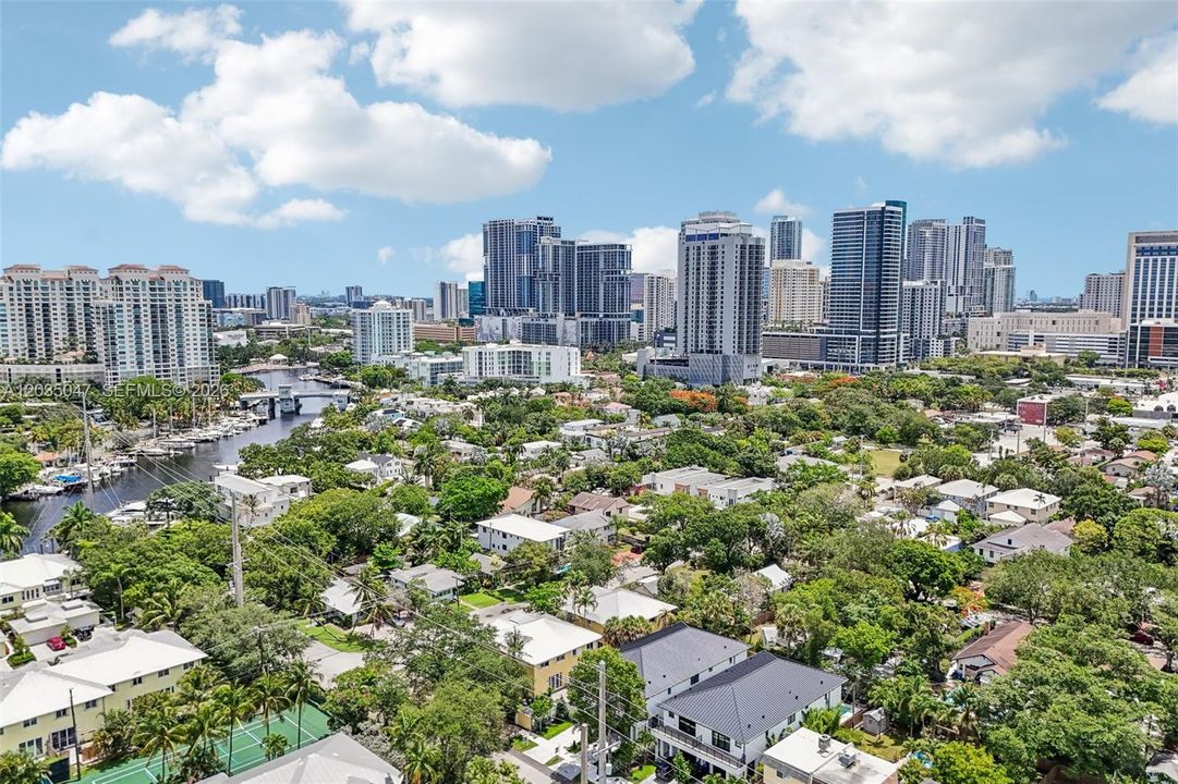For Sale: $640,000 (3 beds, 2 baths, 1740 Square Feet)