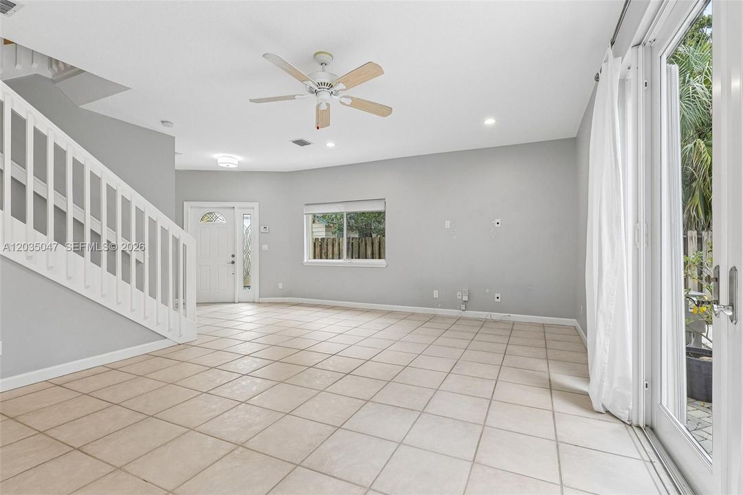 For Sale: $640,000 (3 beds, 2 baths, 1740 Square Feet)