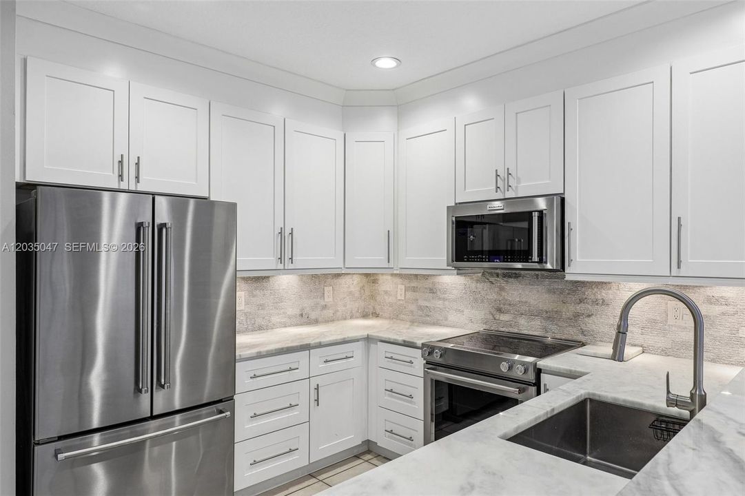 For Sale: $640,000 (3 beds, 2 baths, 1740 Square Feet)