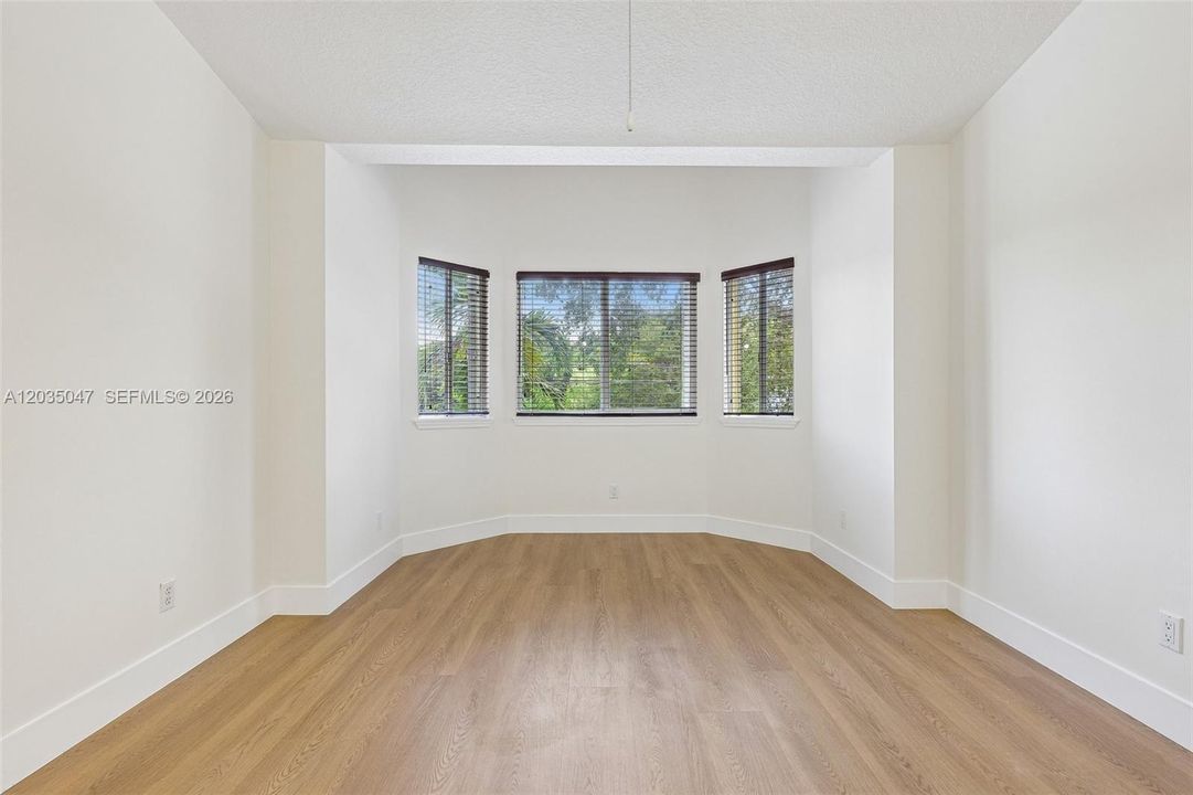 For Sale: $640,000 (3 beds, 2 baths, 1740 Square Feet)