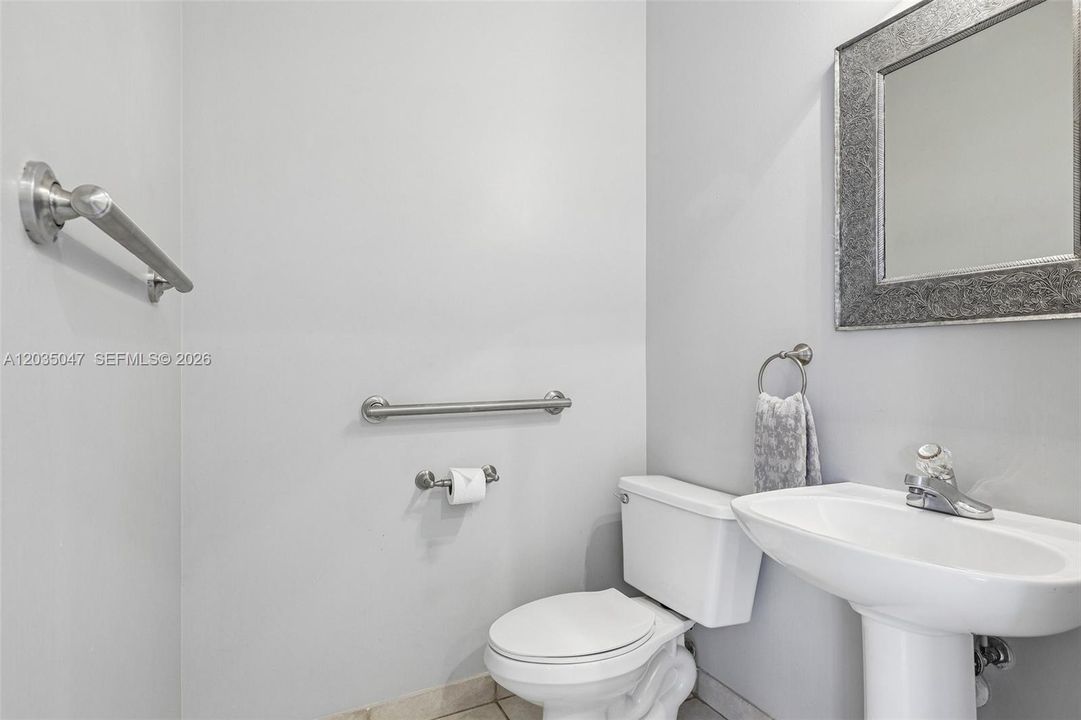 For Sale: $640,000 (3 beds, 2 baths, 1740 Square Feet)
