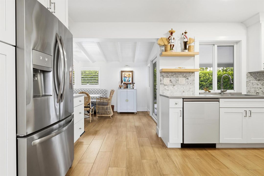 251-GREGORY-PLACE-33405-014