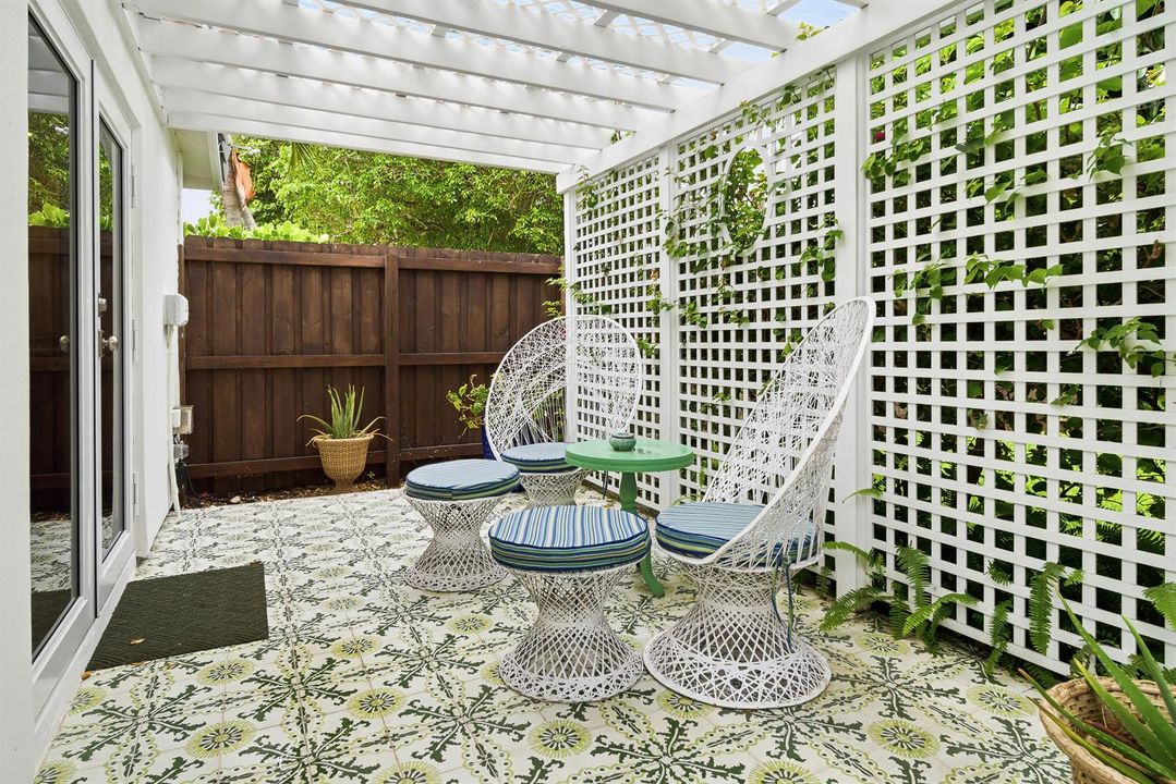 251-GREGORY-PLACE-33405-042 (1)