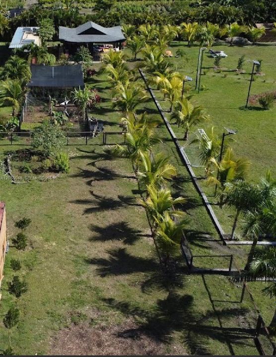 En Venta: $1,950,000 (2.50 acres)
