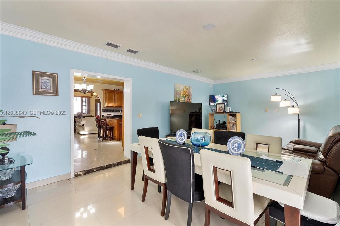 En Venta: $950,000 (4 camas, 4 baños, 0 Pies cuadrados)