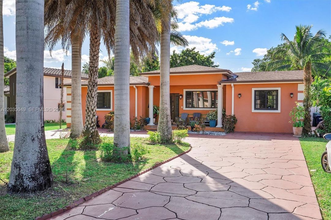 En Venta: $950,000 (4 camas, 4 baños, 0 Pies cuadrados)