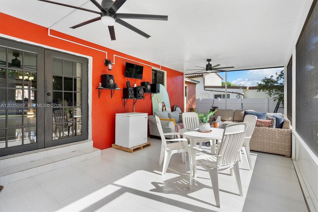 En Venta: $950,000 (4 camas, 4 baños, 0 Pies cuadrados)