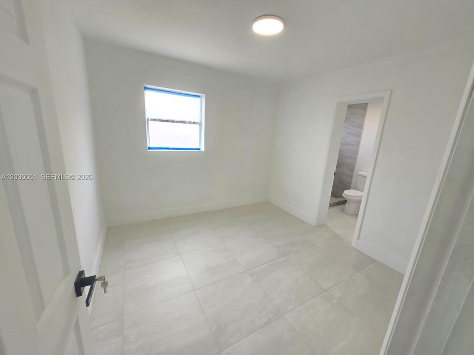 En Venta: $579,900 (4 camas, 2 baños, 1344 Pies cuadrados)