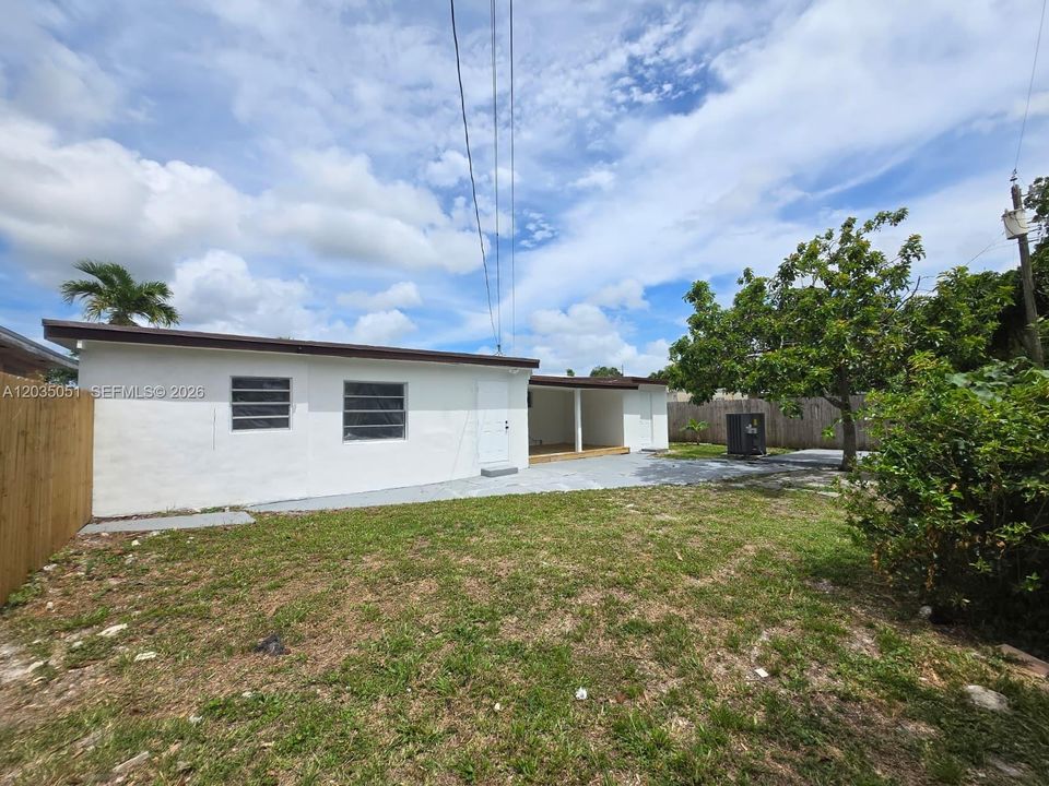 En Venta: $579,900 (4 camas, 2 baños, 1344 Pies cuadrados)