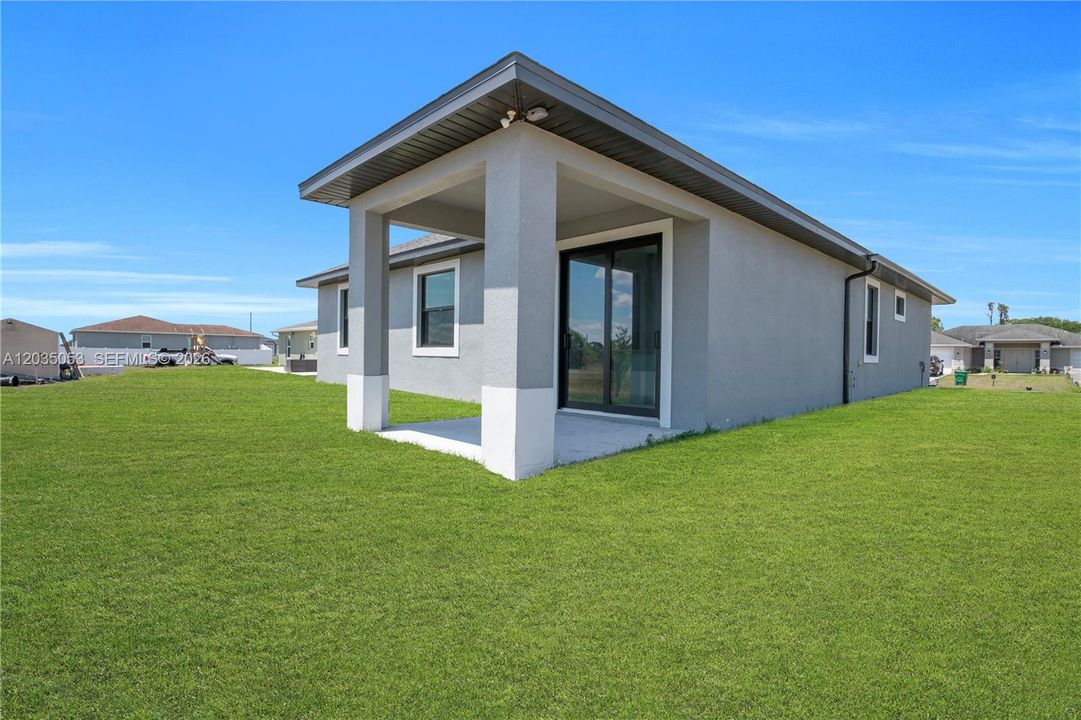 For Sale: $319,900 (3 beds, 2 baths, 1503 Square Feet)