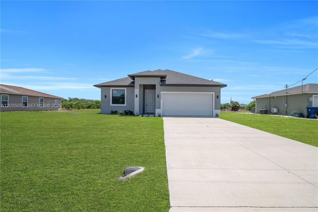 For Sale: $319,900 (3 beds, 2 baths, 1503 Square Feet)
