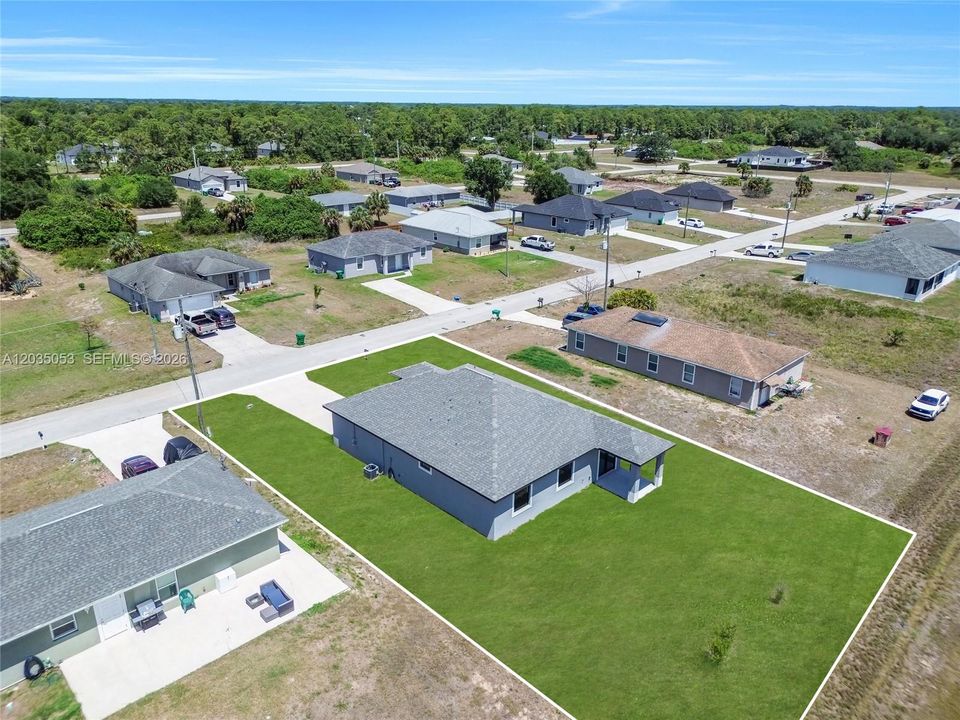 For Sale: $319,900 (3 beds, 2 baths, 1503 Square Feet)