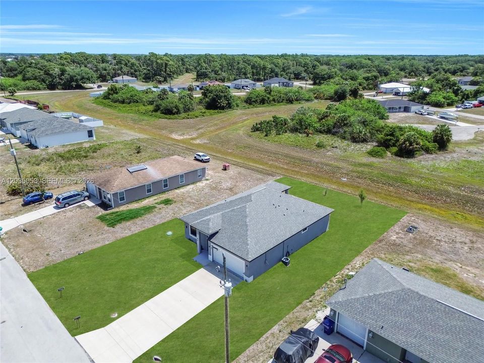 For Sale: $319,900 (3 beds, 2 baths, 1503 Square Feet)