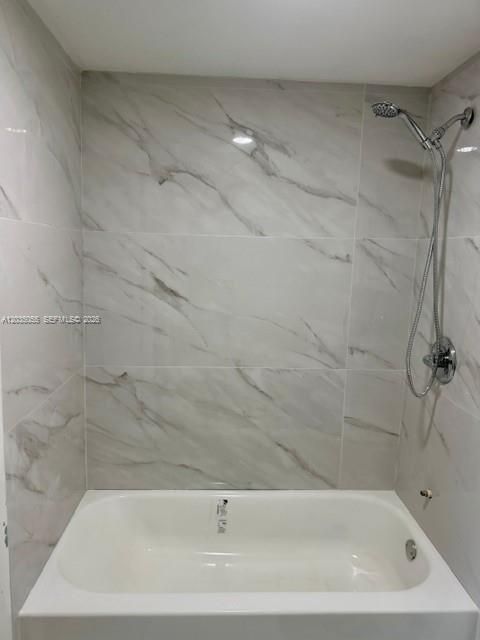 For Rent: $1,900 (1 beds, 1 baths, 591 Square Feet)