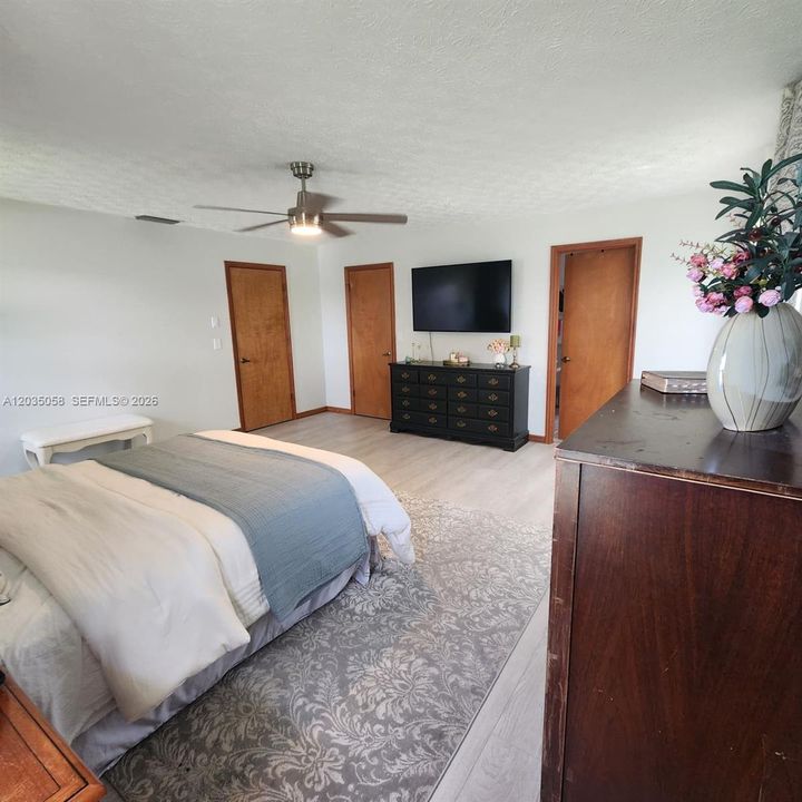 Master suite