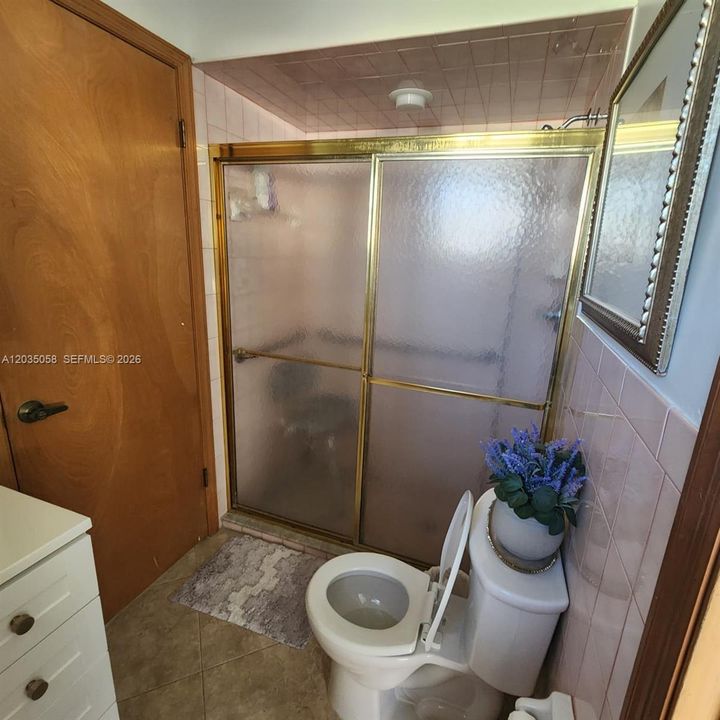 For Rent: $4,600 (4 beds, 3 baths, 2597 Square Feet)
