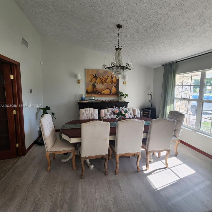 For Rent: $4,600 (4 beds, 3 baths, 2597 Square Feet)