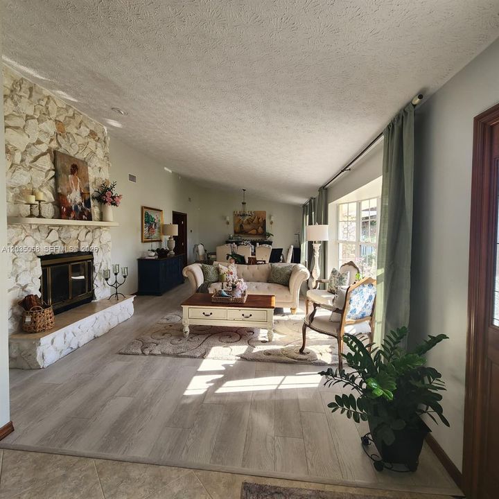 For Rent: $4,600 (4 beds, 3 baths, 2597 Square Feet)