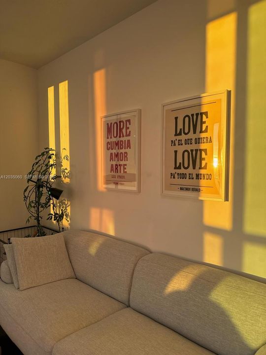 For Rent: $2,700 (1 beds, 1 baths, 651 Square Feet)