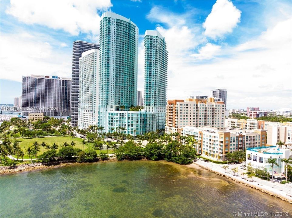 For Rent: $2,700 (1 beds, 1 baths, 651 Square Feet)