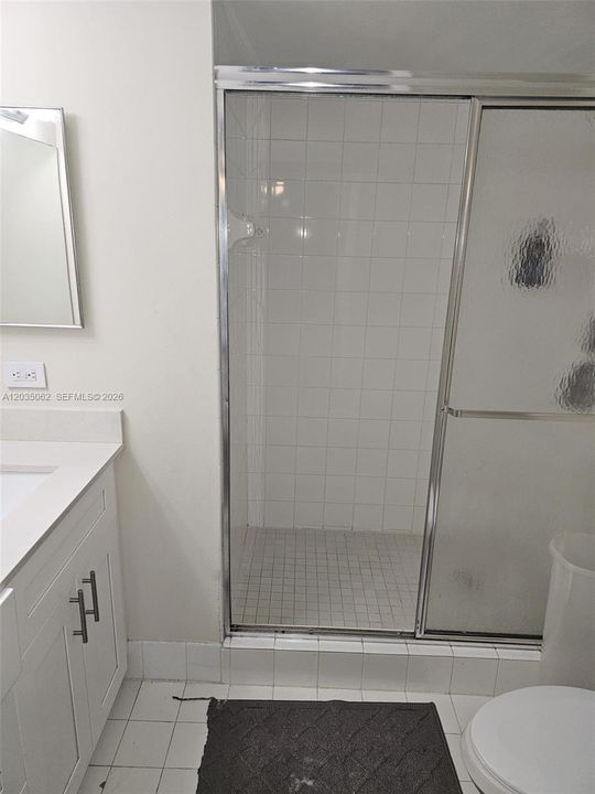 For Sale: $275,000 (2 beds, 2 baths, 966 Square Feet)