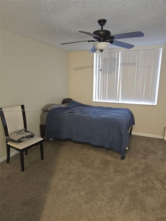 For Sale: $275,000 (2 beds, 2 baths, 966 Square Feet)