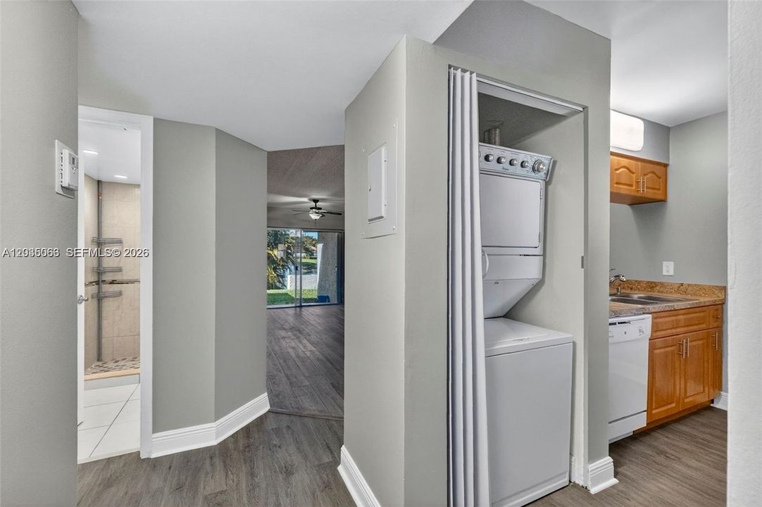 For Rent: $2,100 (2 beds, 2 baths, 768 Square Feet)