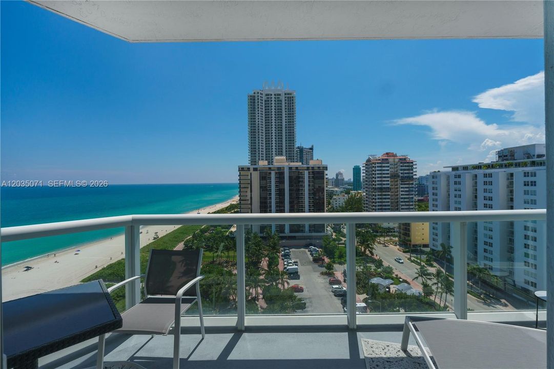 For Rent: $5,000 (1 beds, 1 baths, 819 Square Feet)
