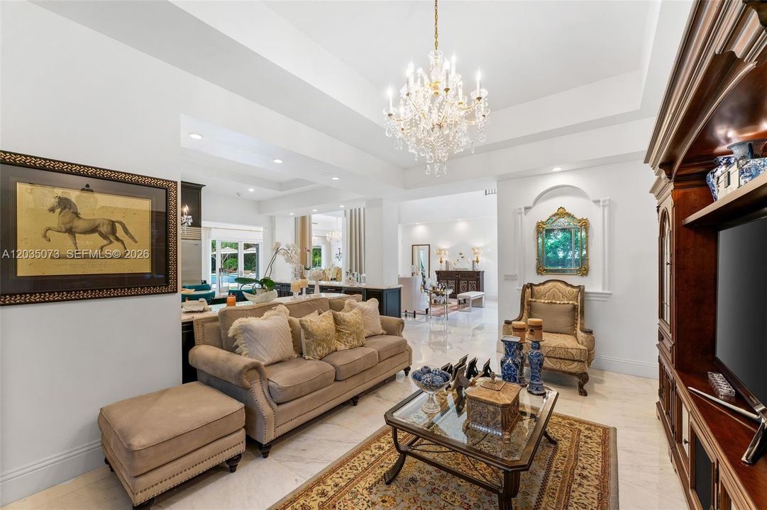 For Sale: $3,800,000 (5 beds, 5 baths, 5647 Square Feet)