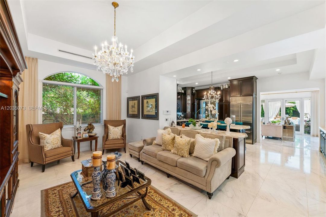 For Sale: $3,800,000 (5 beds, 5 baths, 5647 Square Feet)