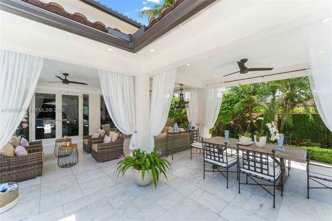For Sale: $3,800,000 (5 beds, 5 baths, 5647 Square Feet)
