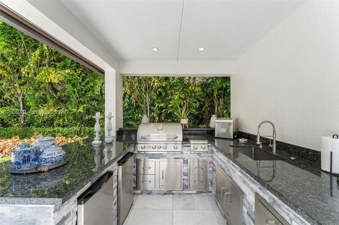 Gazebo with summer kitchen
