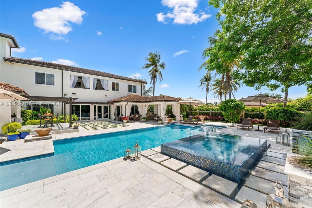 For Sale: $3,800,000 (5 beds, 5 baths, 5647 Square Feet)