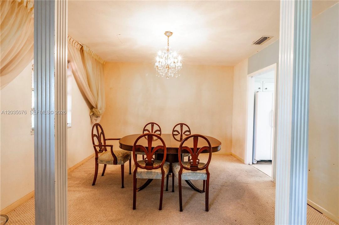 For Sale: $614,995 (3 beds, 2 baths, 2741 Square Feet)