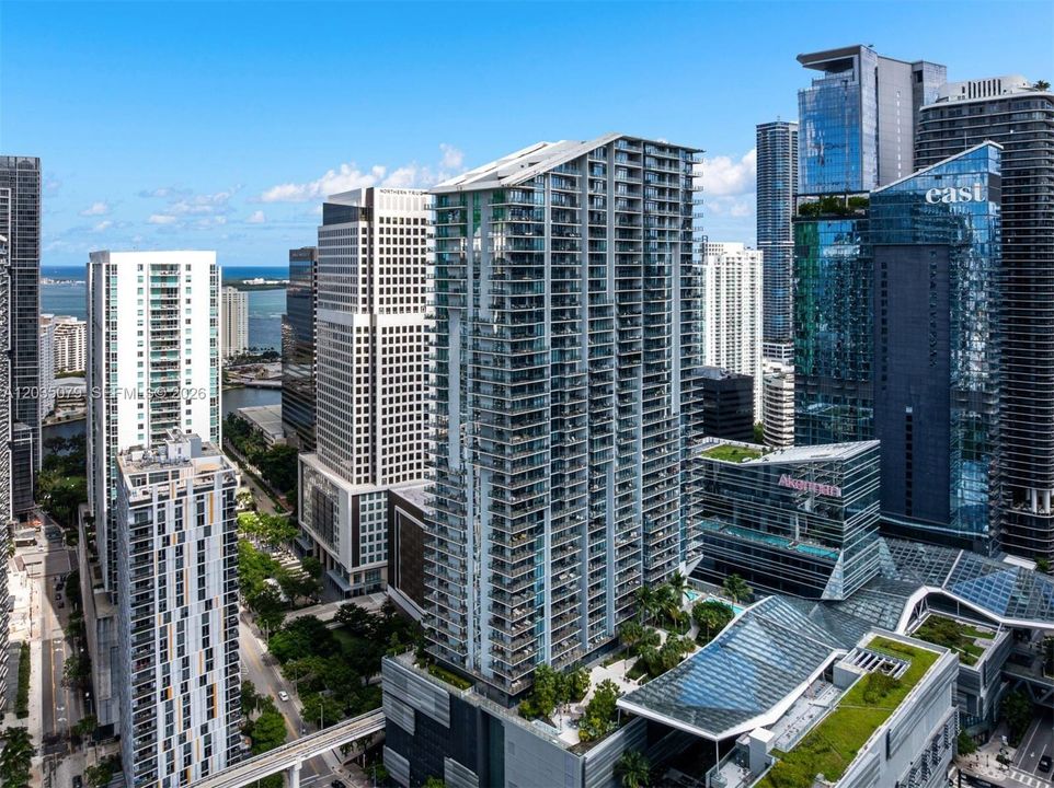 En Venta: $1,195,000 (2 camas, 2 baños, 1265 Pies cuadrados)