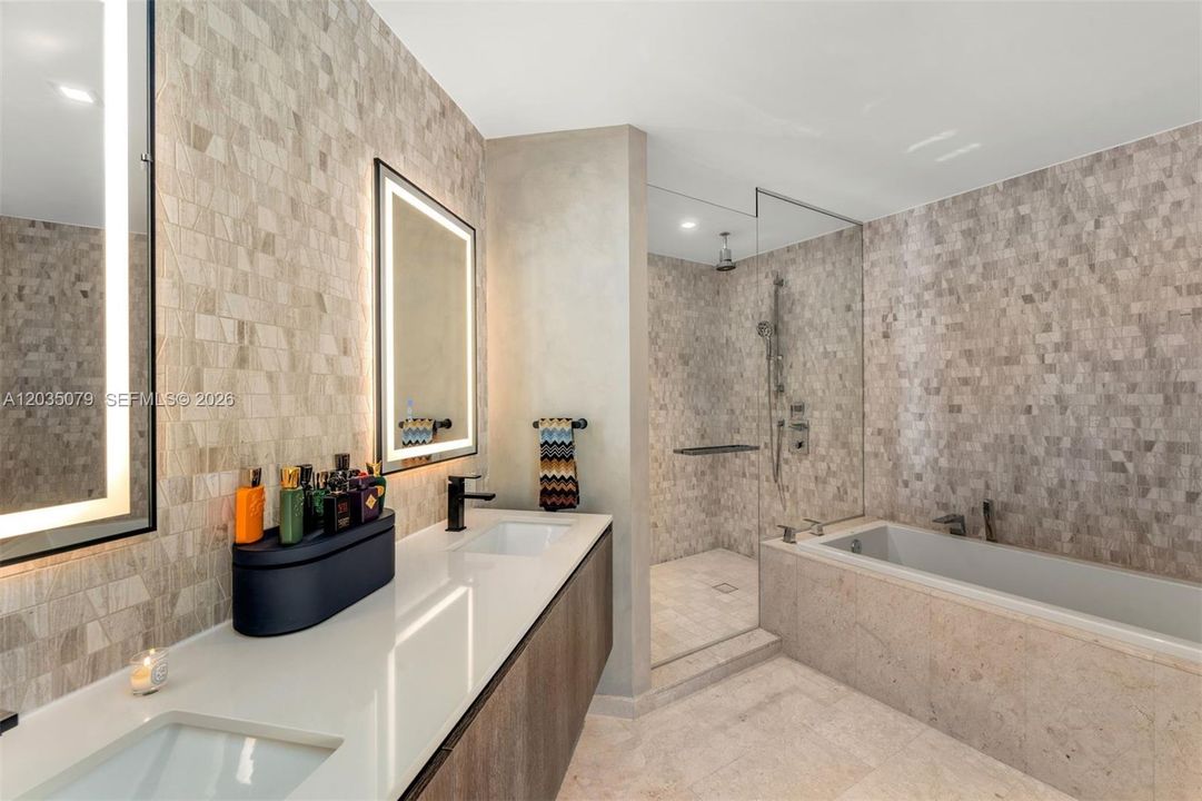 En Venta: $1,195,000 (2 camas, 2 baños, 1265 Pies cuadrados)